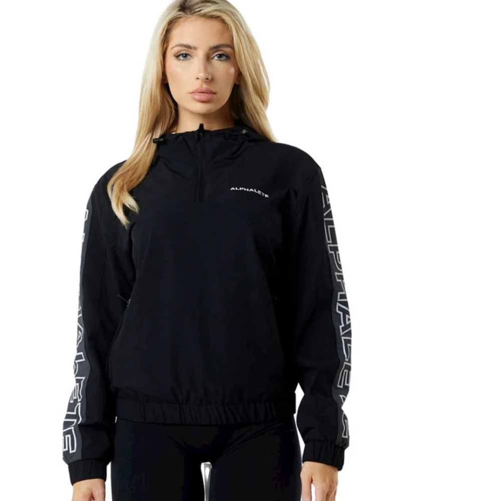 12. Alphalete Athletics EXP Tech Windbreaker In Black Matter Size Small